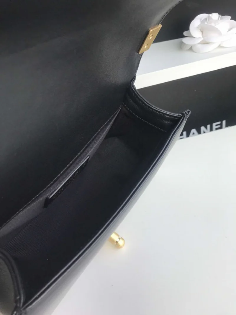 【関税込】 シャネル スーパーコピーマトラッセ ボーイ シャネル ショルダーバッグ shj45872