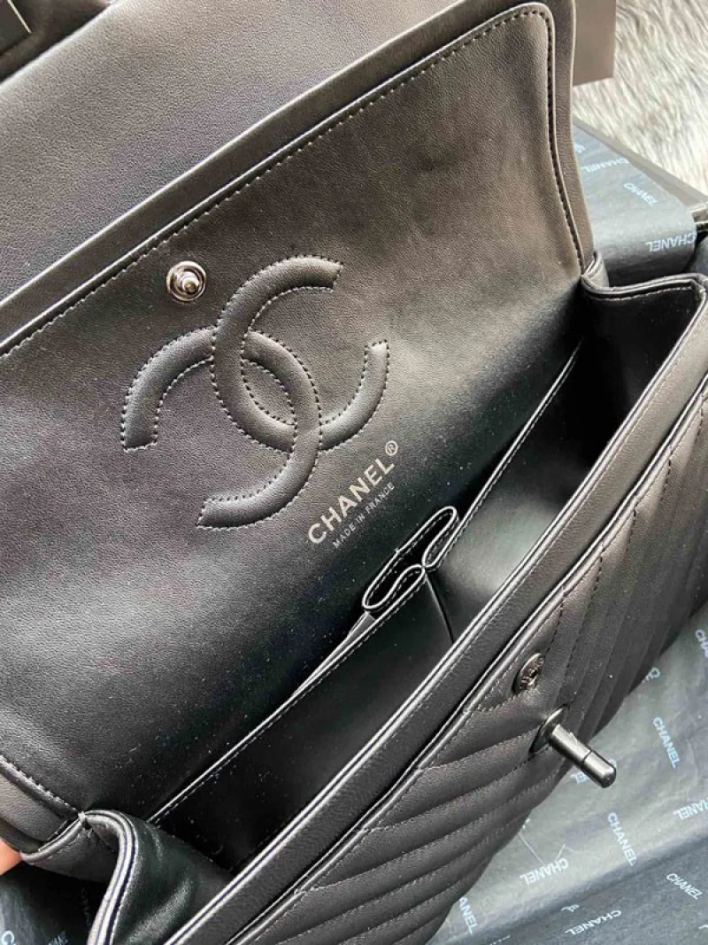 可愛い シャネル ショルダーバッグ偽物 チェーンバッグ グレー shk58197