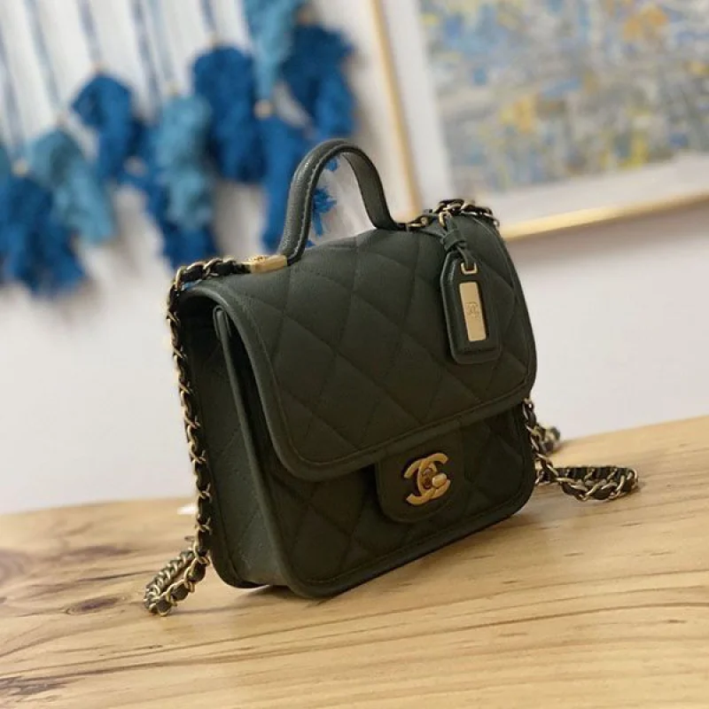 可愛い シャネル スモール トップハンドルフラップバッグ コピー shn35686