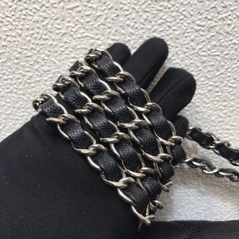 《大人気》シャネル ミニキャビアスキン ショルダーバッグブラック sho83759