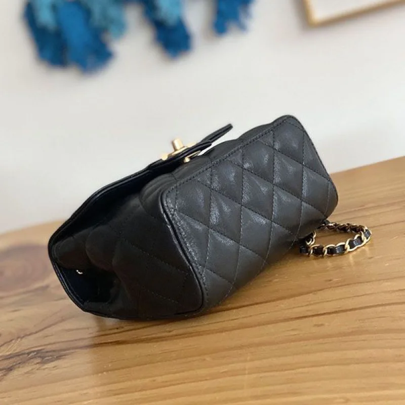 シャネル スモール トップハンドルフラップバッグ コピー shp47181