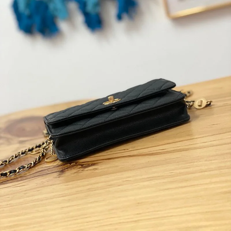 シャネル クラシック チェーンウォレット 偽物 shw67361