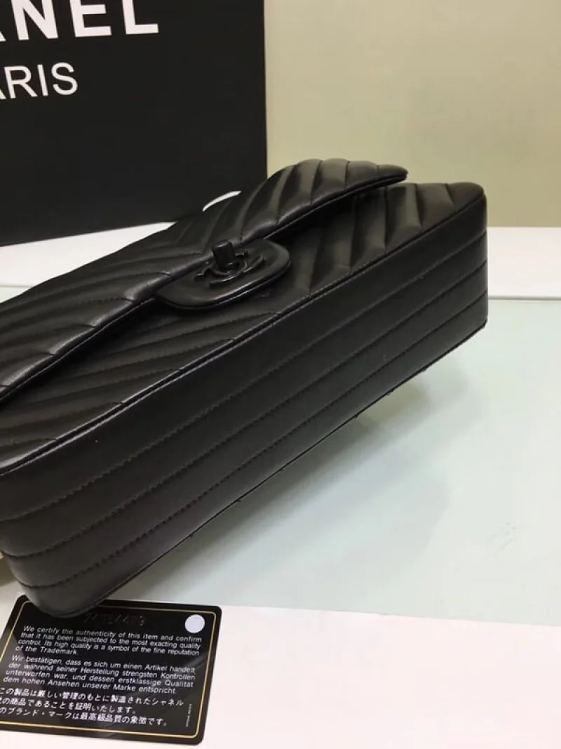 送料込 シャネル 偽物 ショルダーバッグ チェーンバッグ shz07994