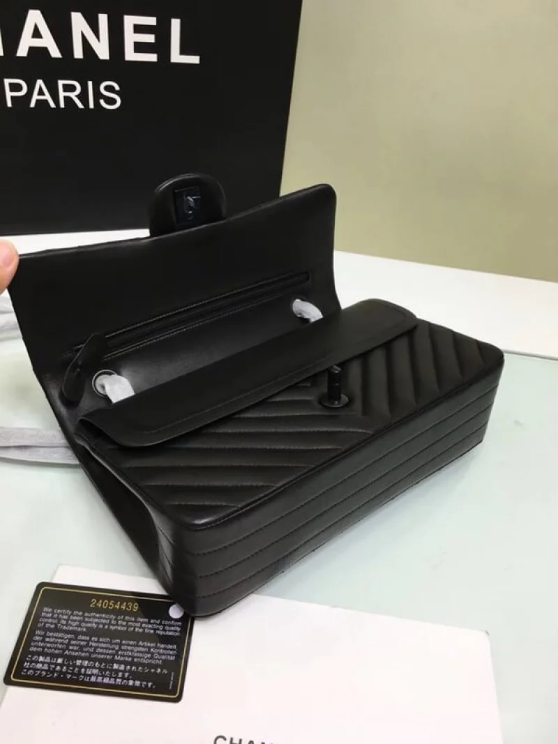 送料込 シャネル 偽物 ショルダーバッグ チェーンバッグ shz07994