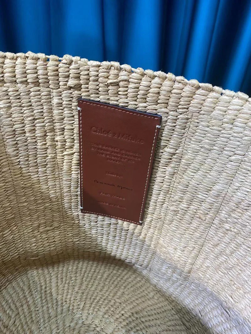 日本未入荷 クロエ woody コピー かごバッグ ☆ラフィアトートバッグ☆送料込 CHC21US380E6520F