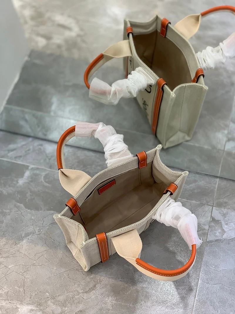 完売必至 クロエ WOODY コピー ストラップ付きスモールトートバッグ 3モデルサイズ CHC21WS397F37