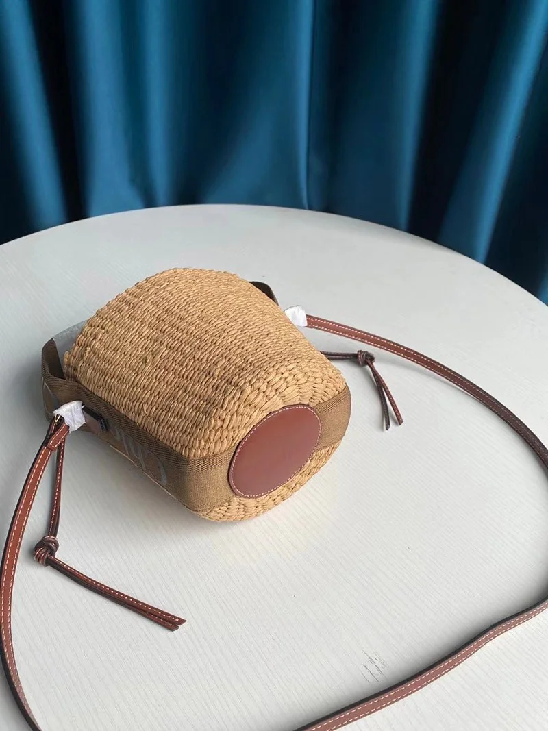 大人気♪ クロエ woody コピー かごバッグ スモールカゴバッグ chf57496