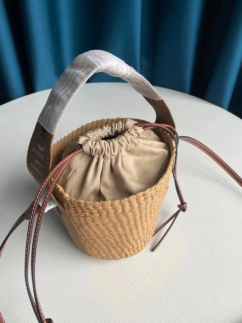 大人気♪ クロエ woody コピー かごバッグ スモールカゴバッグ chf57496