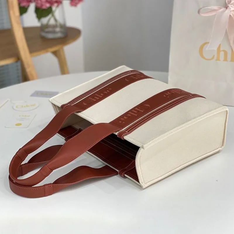 確保済みクロエ ウッディ コピー ミディアム キャンバストートバッグ chh73689