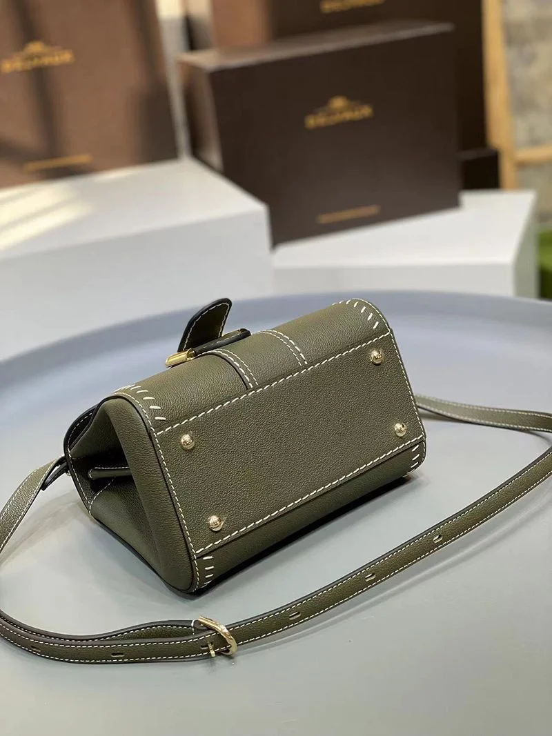 21-22AW デルボー カーフスキン ブリヨン ショルダー ハンドバッグ コピー 2サイズ☆送料込 AA0406ADW0AKSP