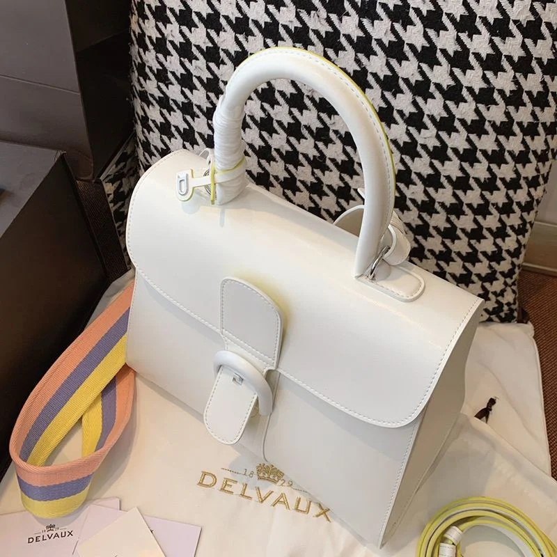 人気急上昇 デルボー ブリヨン MM Ivoryステッチ 偽物 ミディアムハンドバッグ Ded72803