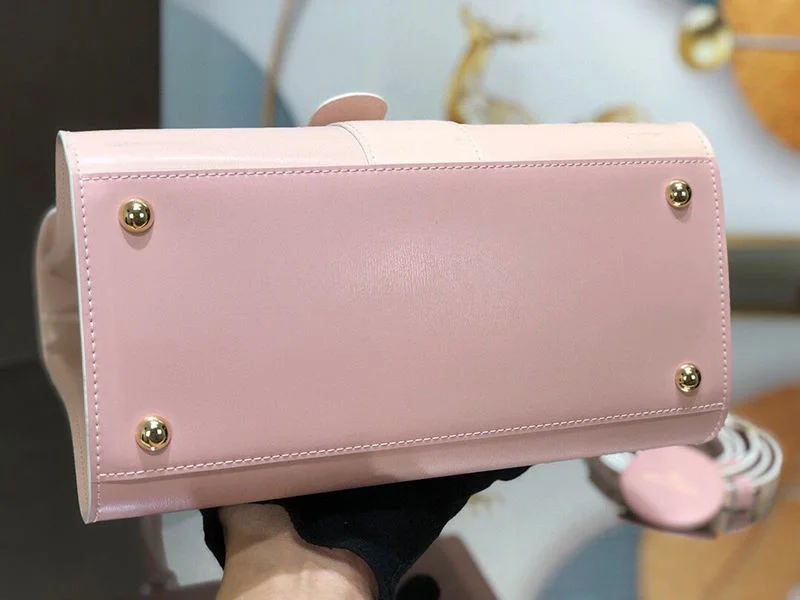 累積売上総額第1位!デルボー スーパーコピー カーフスキン ブリヨン MM ショルダー ハンドバッグ Dee24867