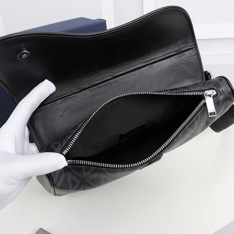 大人気！ディオール ミニハンドバッグ コピー AND PETER DOIG SADDLE バッグ 1ADPO093
