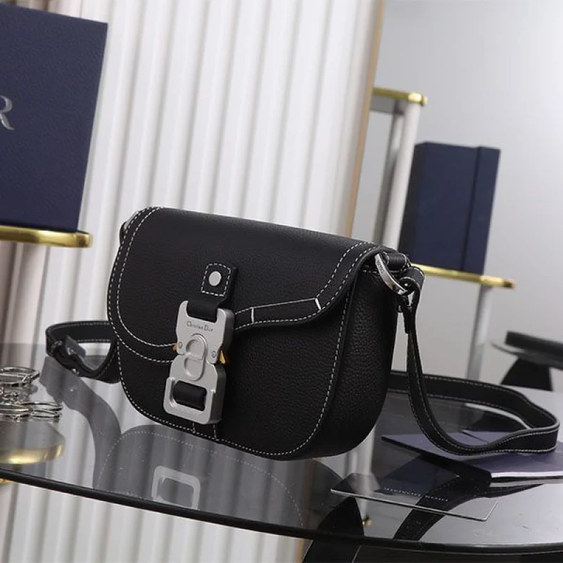 激安価格!ディオール SADDLE ポーチ カーフスキン ショルダーバッグ コピー 2ADCA435YKK