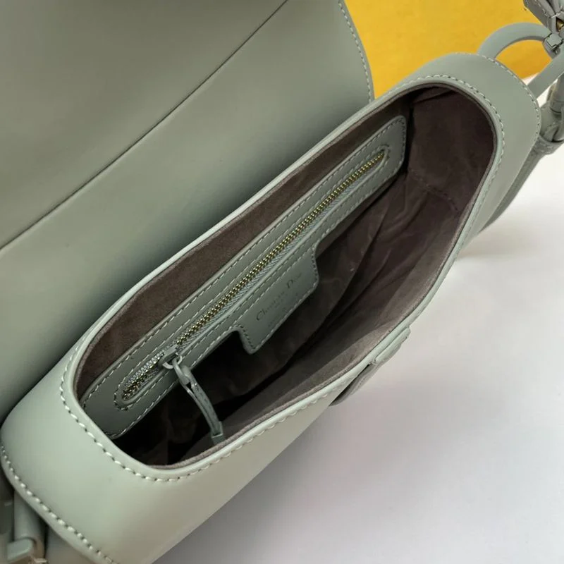 [送料無料] ディオール ラテカラー サドルバッグ 偽物ウルトラマットカーフスキン M0446ILLO_M41G