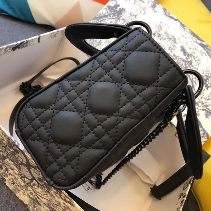 【日本未発売】21SS レディディオール ミニバッグコピー ブラック M0505SLOI_M989