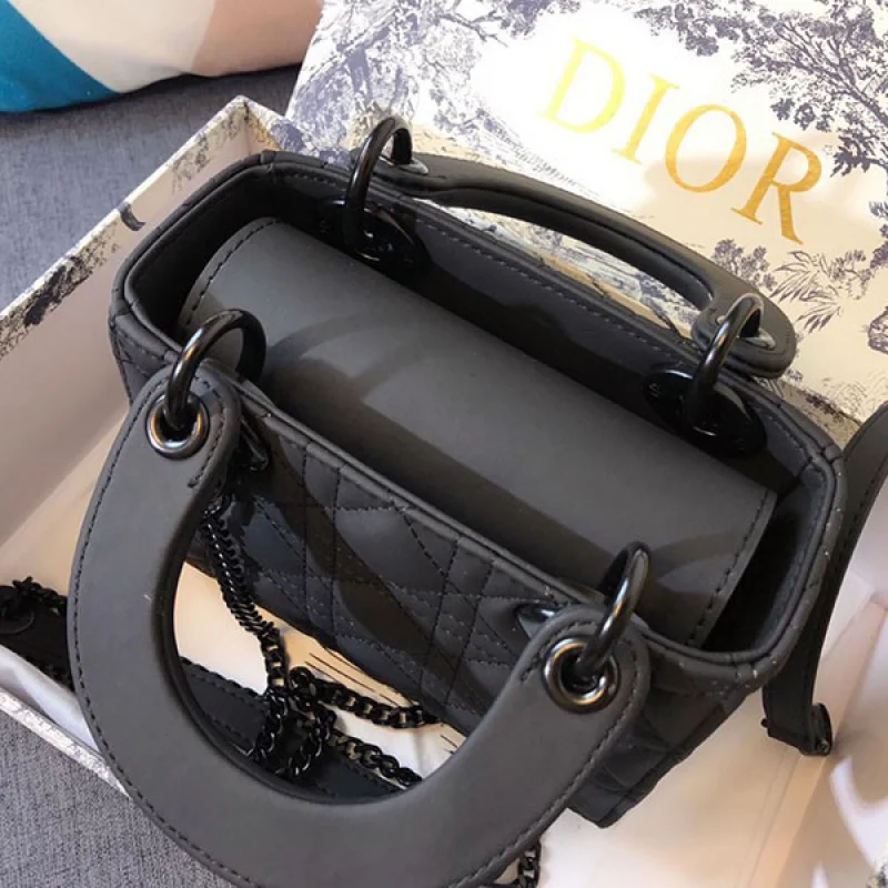 【日本未発売】21SS レディディオール ミニバッグコピー ブラック M0505SLOI_M989