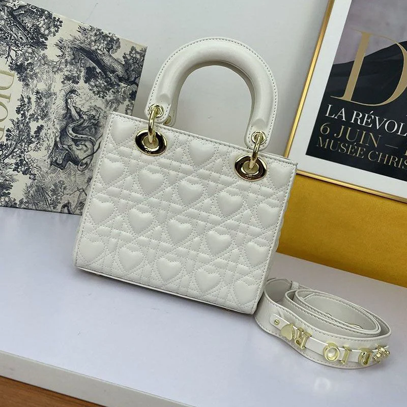 100%実物写真 MY ABCDIOR レディ ディオール バッグ コピーラムスキン M0538ONGH_M030