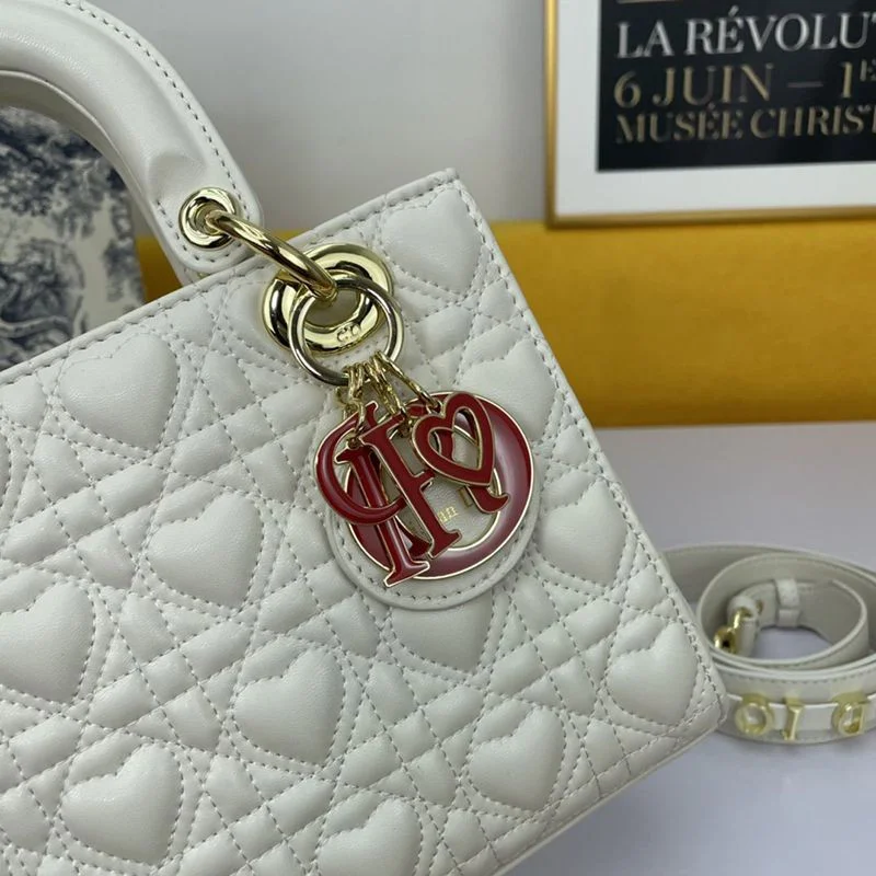 100%実物写真 MY ABCDIOR レディ ディオール バッグ コピーラムスキン M0538ONGH_M030