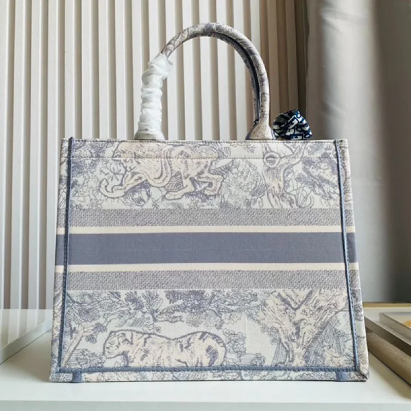 ディオール BOOK TOTE スモールバッグ偽物 M1296ZTDT_M932