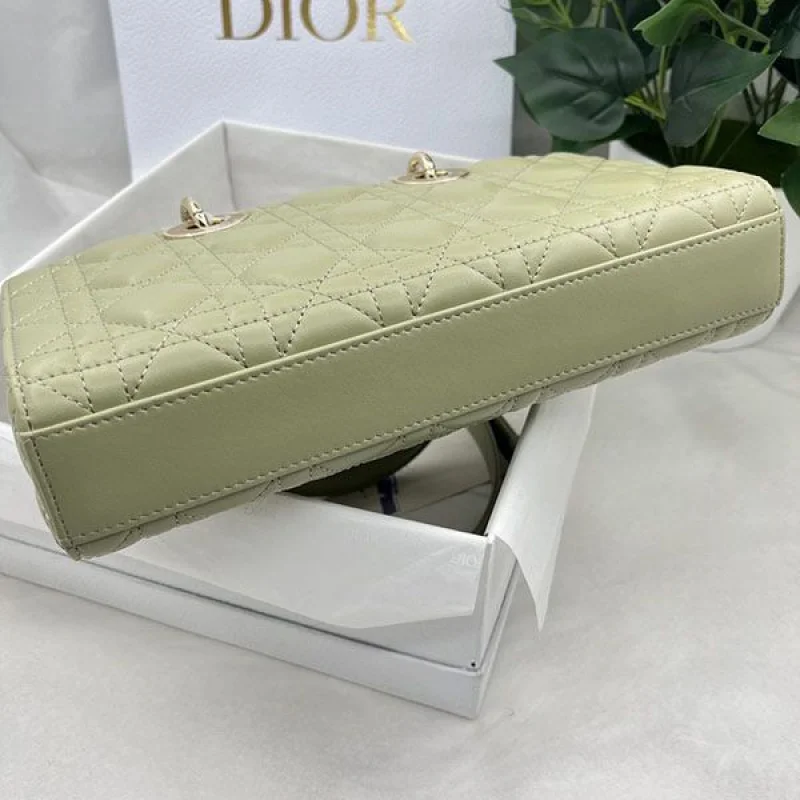使い勝手良し ディオール レディD-JOY ミディアムバッグ カナージュ レザー dej34161