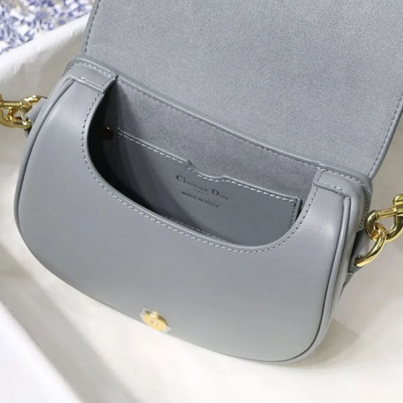 目を惹くカラー【ディオール】★未入荷色有★ ディオール BOBBY カーフスキン コピー Small dej86851