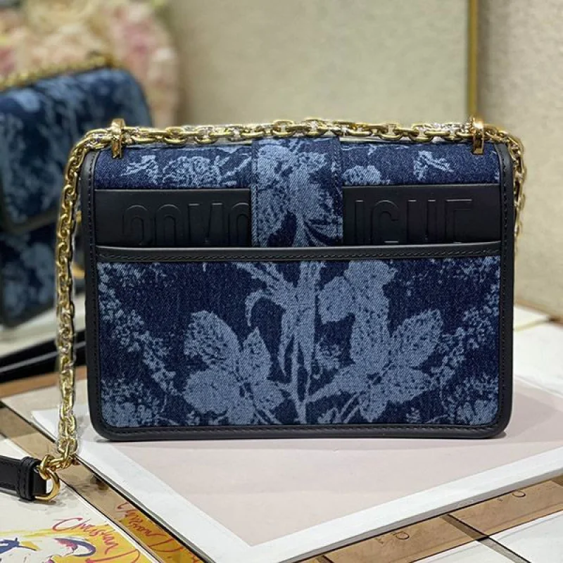 春もの新作ディオール 30 モンテーニュ コピー バッグ den98886