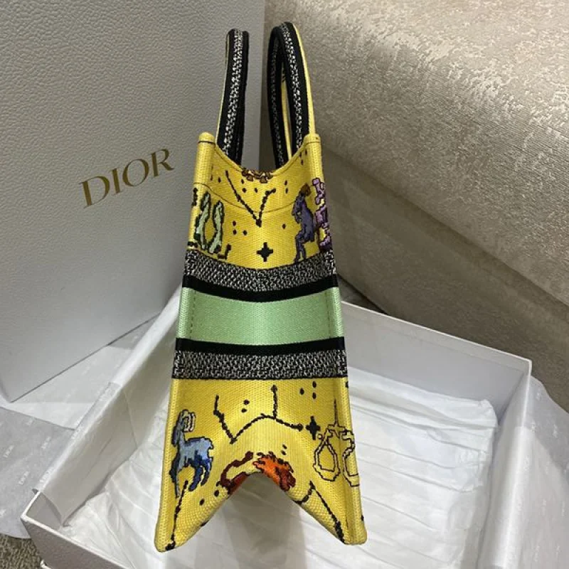 使い勝手の良さ♡ディオール ブックトート コピー スモールバッグ deo74902