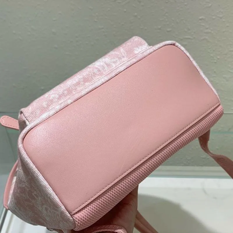 目を惹くカラーディオール MINI DIOR バックパック スーパーコピー der67149