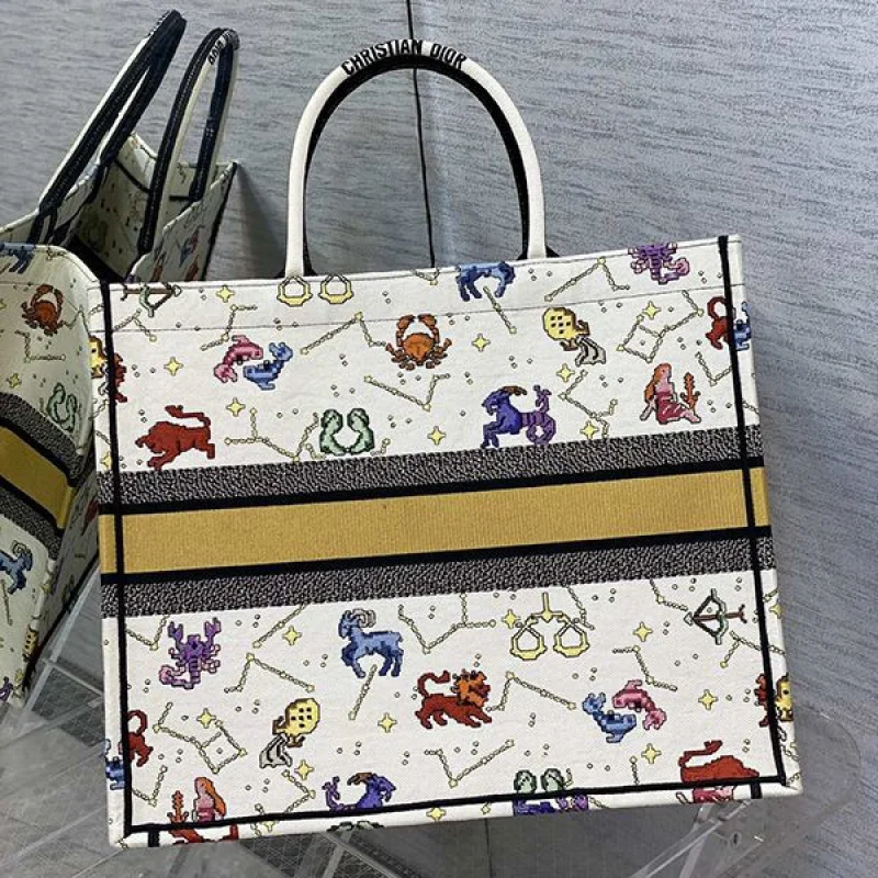 入手困難ディオール BOOK TOTE コピー ジャルダン ディヴェール 花柄 刺繍 S M L dew17736