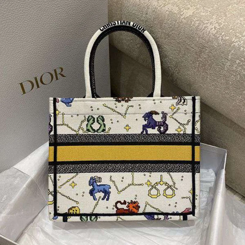 入手困難ディオール BOOK TOTE コピー ジャルダン ディヴェール 花柄 刺繍 S M L dew17736