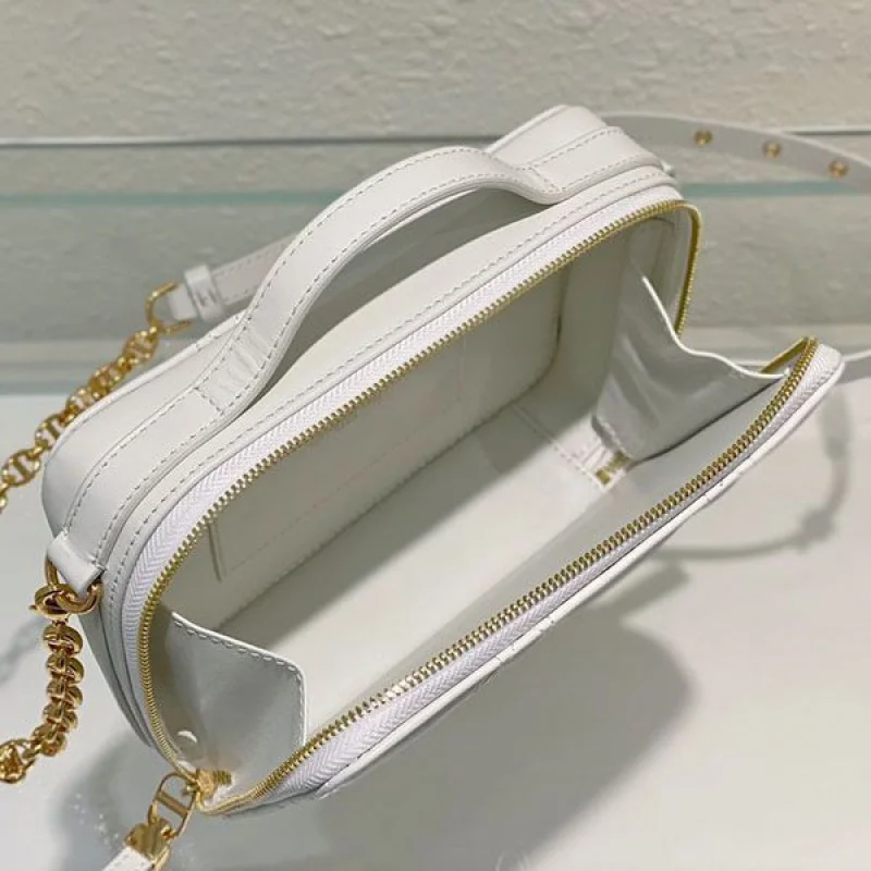 ディオール CARO ダブルポケット ショルダーバッグ 偽物 dey46154