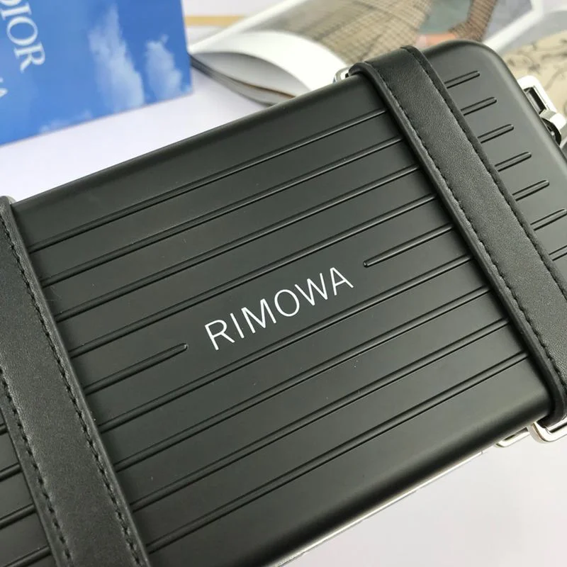 追跡付き発送ディオールxRIMOWA 注目のコラボ☆ パーソナルクラッチバッグ偽物 dey65157