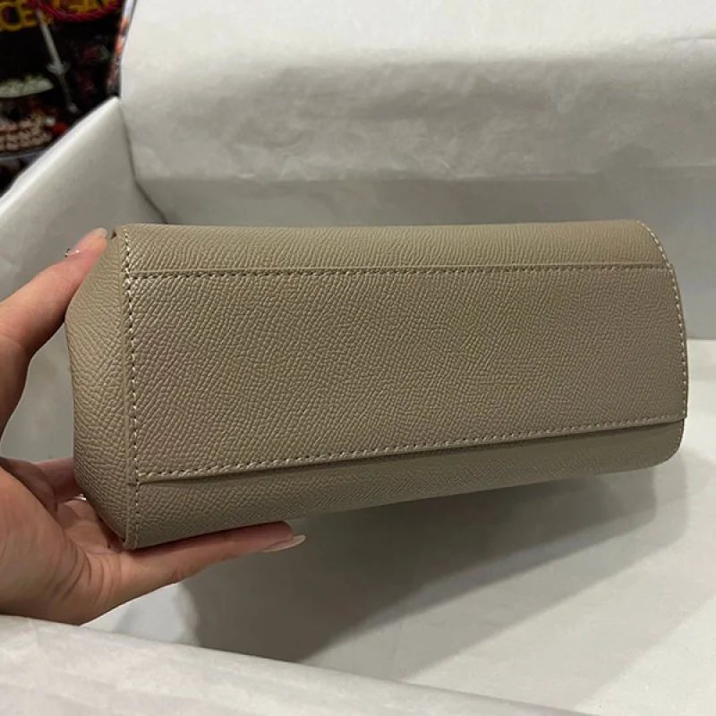 ドルチェ&ガッバーナ 偽物 SICILYバッグ DAUPHINEレザー スモールサイズ dgf62227
