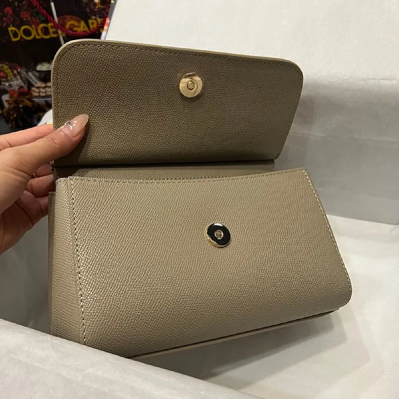 ドルチェ&ガッバーナ 偽物 SICILYバッグ DAUPHINEレザー スモールサイズ dgf62227