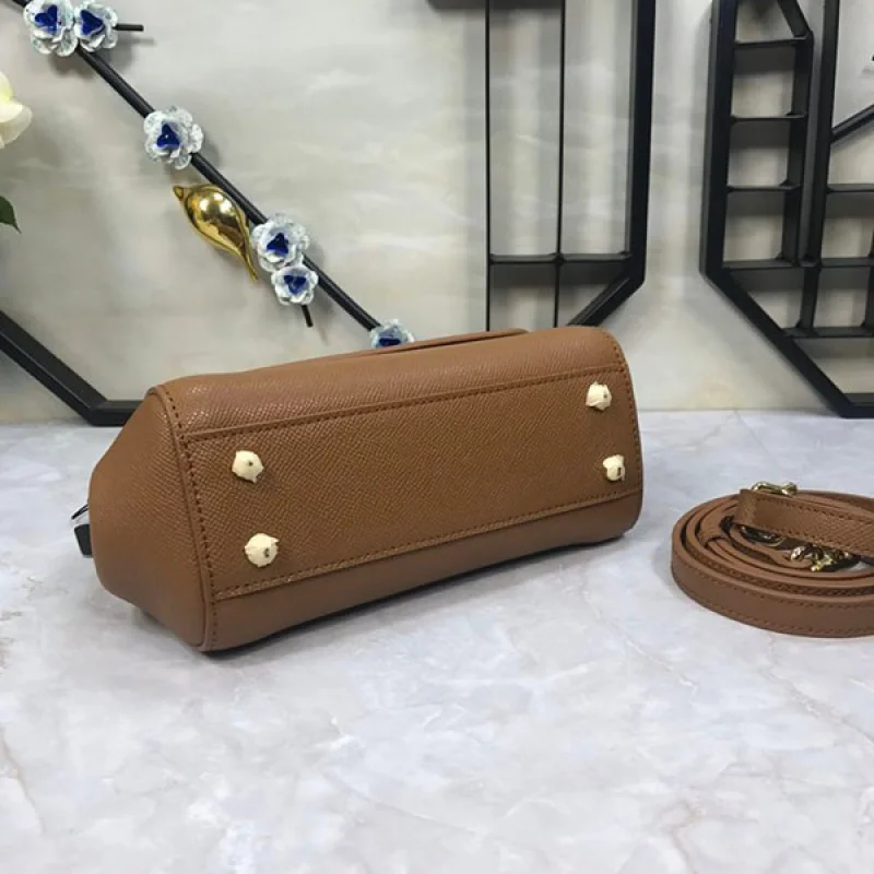 ドルチェ&ガッバーナ シシリー バッグ コピー シャイニーカーフスキン dgr03791