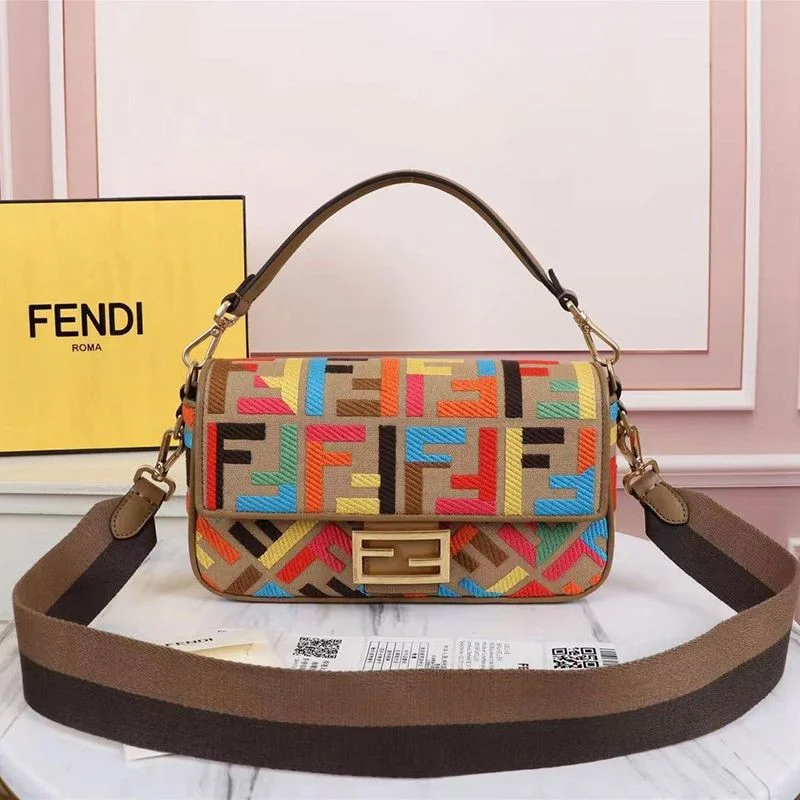超話題!フェンディ バゲット 偽物 マルチカラーFFキャンバス バッグ 8BR600AHW7F18H2
