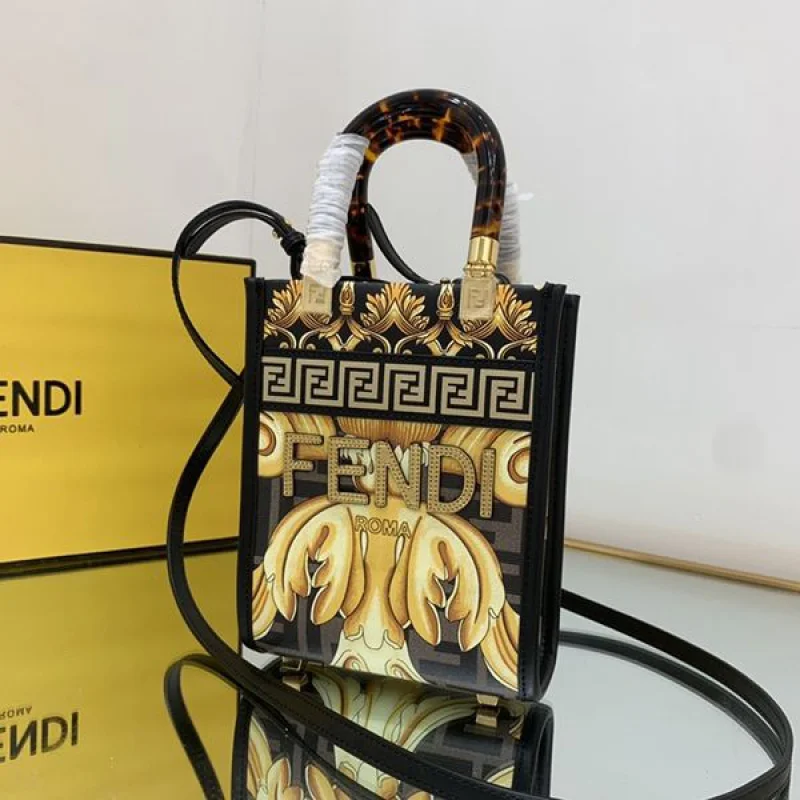 【フェンディ×ヴェルサーチェ ブランド偽物】Fendace◆Sunshine Mini ショッパーバッグ fez34488