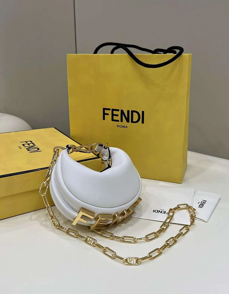 高品質♪♪♪フェンディ グラフィー スーパーコピー レザーチャーム fec07230