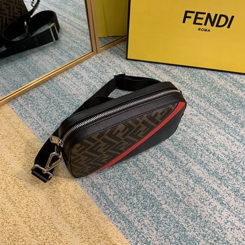 目を惹くカラー フェンディ カメラショルダーバッグ コピー fed80027