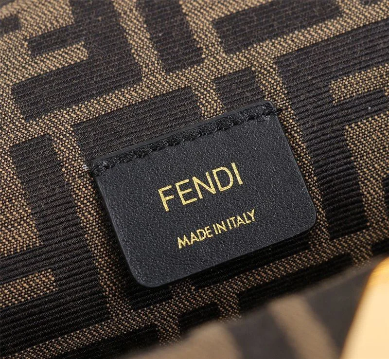 人気No1フェンディ ファースト コピー レザー バッグ エキゾチックディテール feg43992