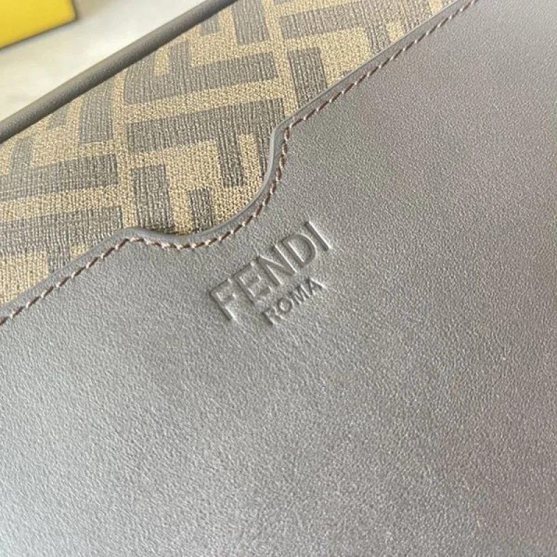 注目★フェンディ ROMA FFファブリック コピーカメラケース feg47963