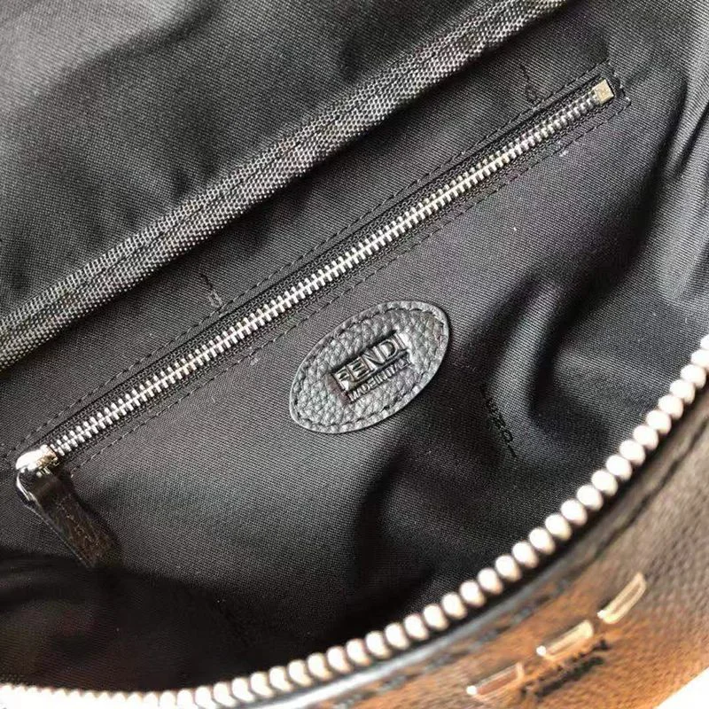 ★日本!!人気!フェンディ カーフレザー ベルトバッグ コピー feg92007