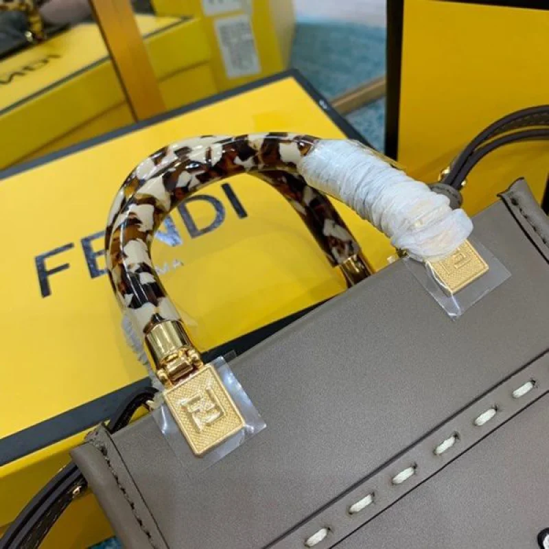 フェンディ サンシャインショッパー コピー エラフレザー ミニバッグ fei21852
