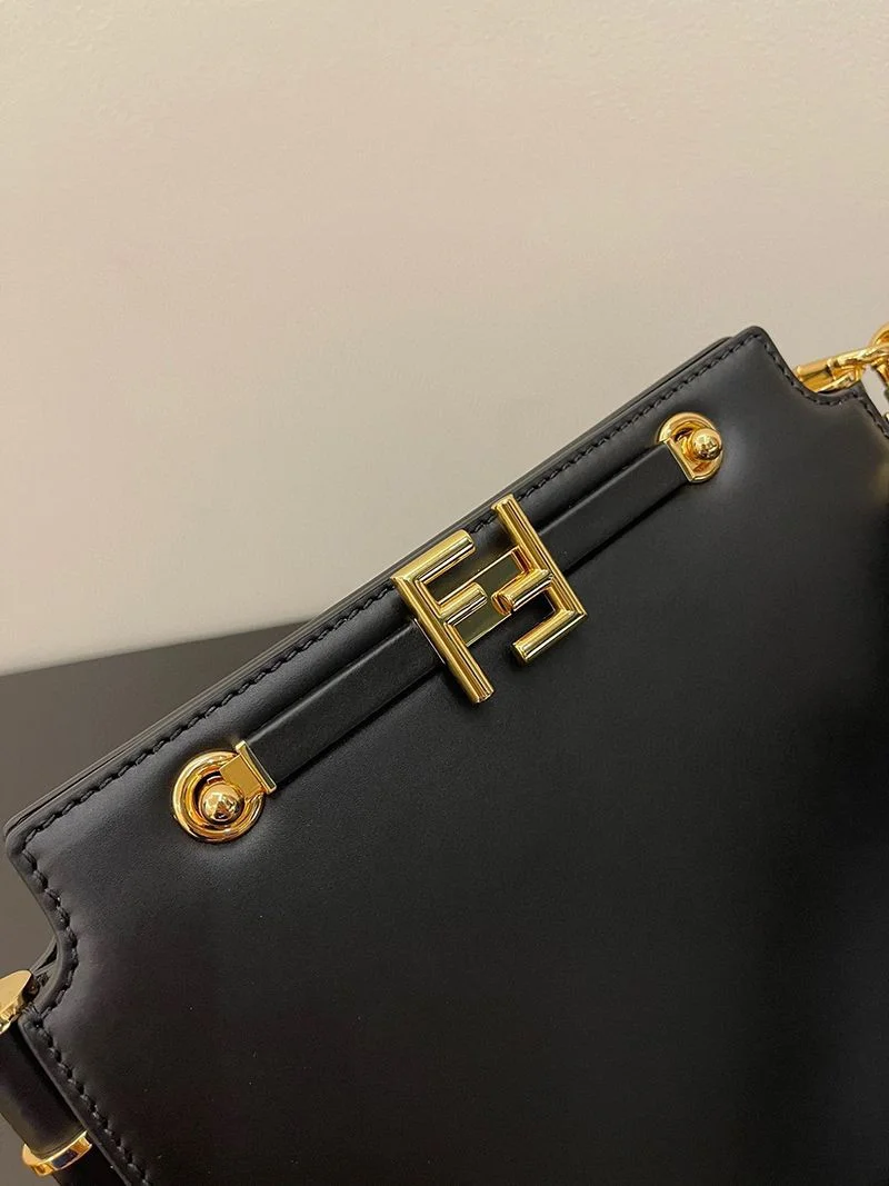 世界中で大人気♪フェンディ コピー タッチ レザー バッグ fej51286