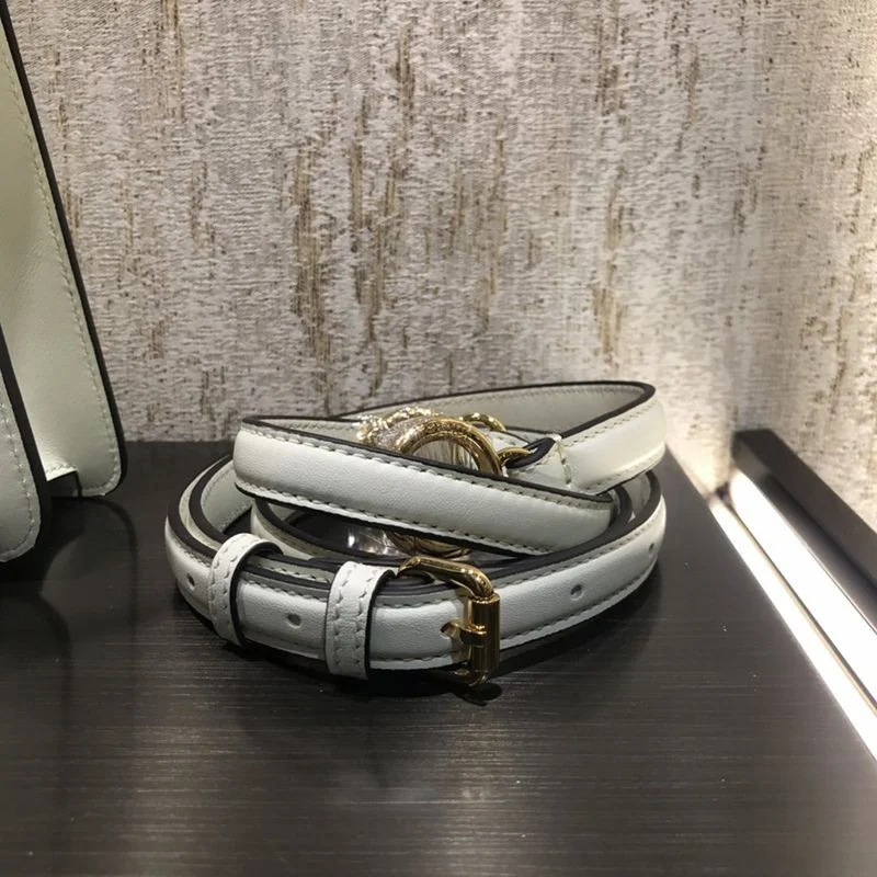 完売必至フェンディ 偽物 ピーカブー アイシーユー スモール レザーバッグ fej61931