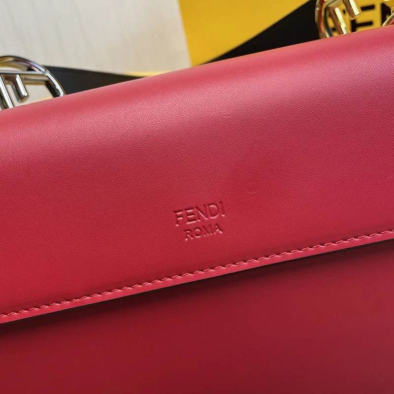 ★日本!!人気！フェンディ キャナイ エフ 偽物 レザー バッグ fej69731