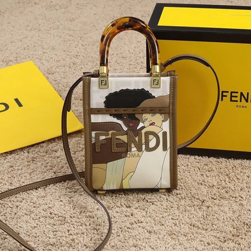 大人気! フェンディ◆サンシャイン コピー ショッパー スモール fej88755