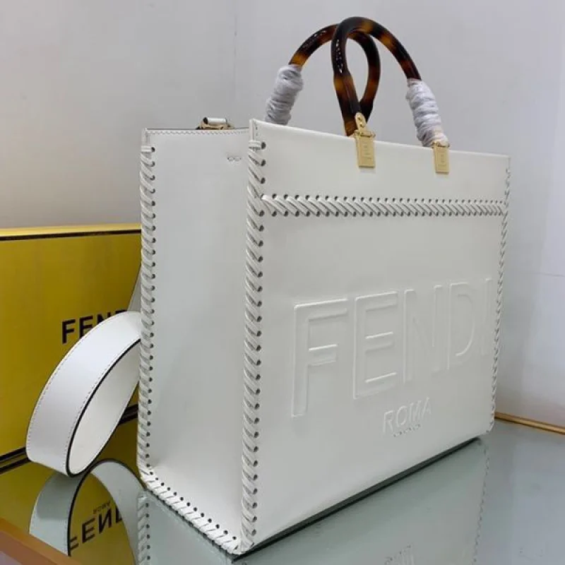 注目★フェンディ サンシャインショッパー コピー ミディアム fem60553