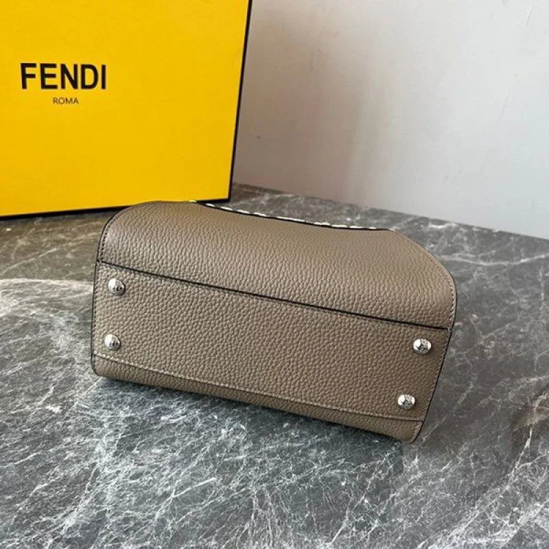 大人気♪フェンディ 偽物 ショルダーバッグ 新色☆希少 fen26362